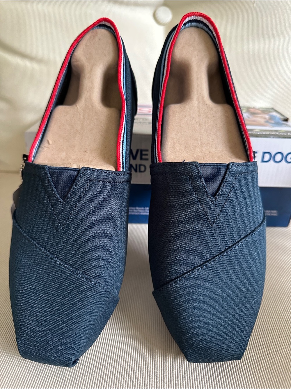 Skechers Bobs Club Camp NWT Navy Slip-On Flats with Red & White Trim size 7.5